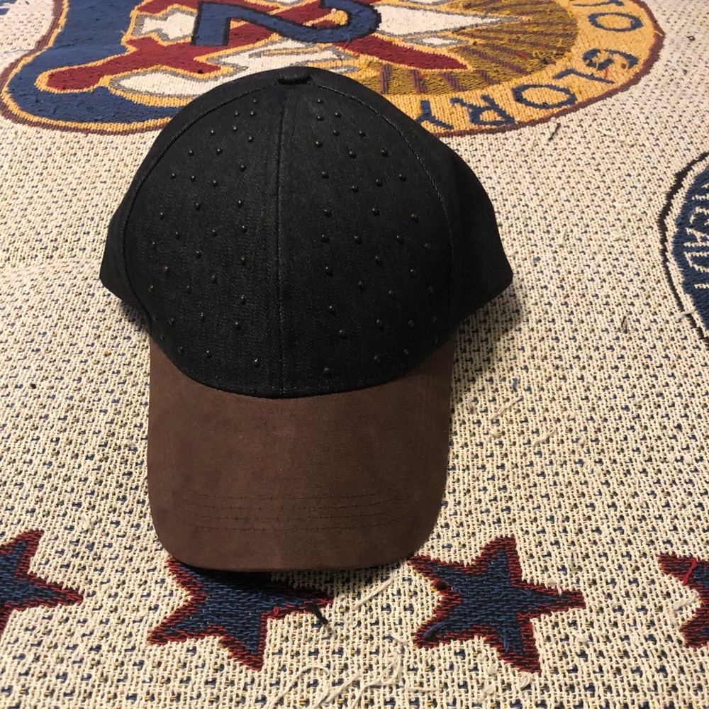 Joe Boxer Glitter Print Cap. One Size, Adjustable.